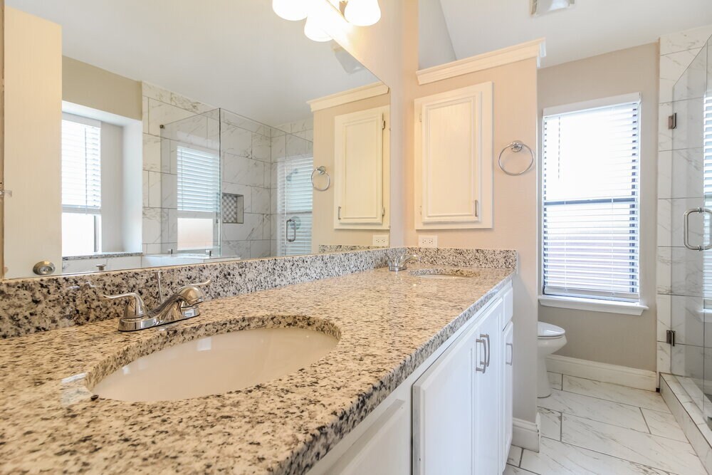 Building Photo - 912 Blewitt Dr