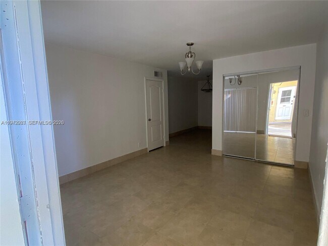 Building Photo - 11398 Royal Palm Blvd