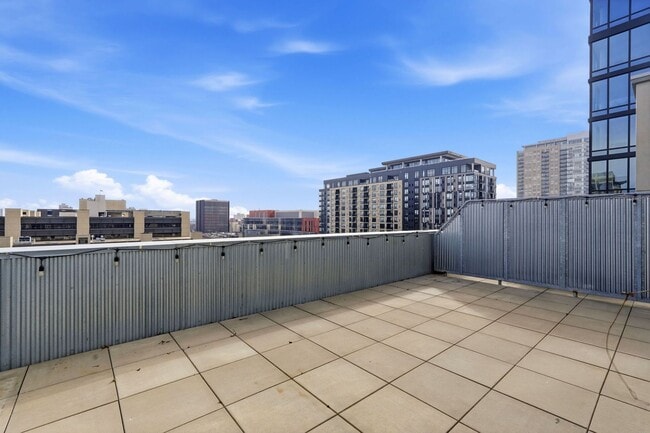 Building Photo - *Rarely Available* 3 Bedroom 2 Bathroom Penthouse At The Sexton Lofts!