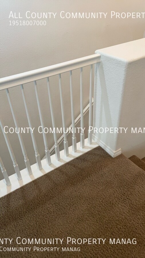 Building Photo - 40298 Hannah Way