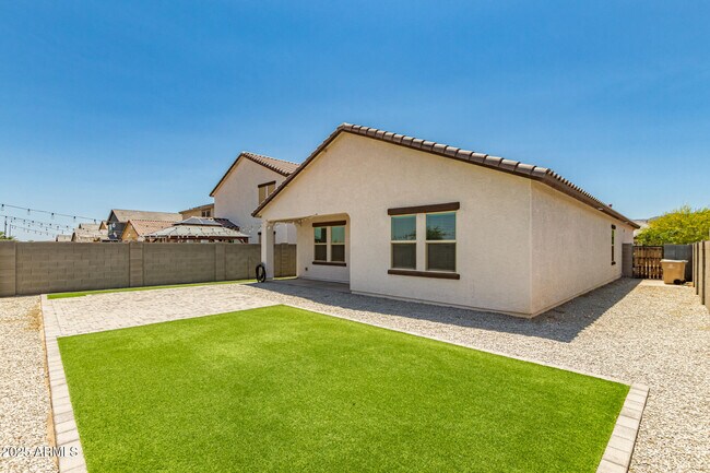 Building Photo - 5875 N 195th Dr