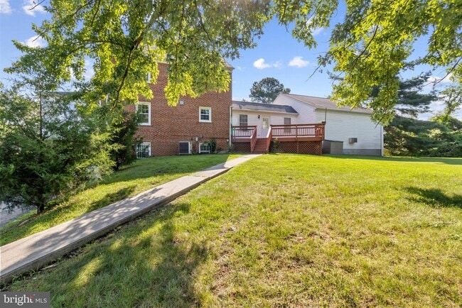 Building Photo - 15118 Liberty Grove Dr