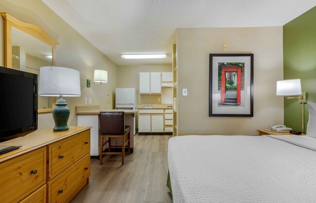 Building Photo - Furnished Studio-Dallas - Las Colinas - Ca...