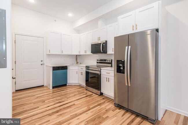 Building Photo - 315 N Preston St