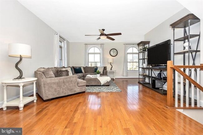 Building Photo - 9112 Kenway Ln