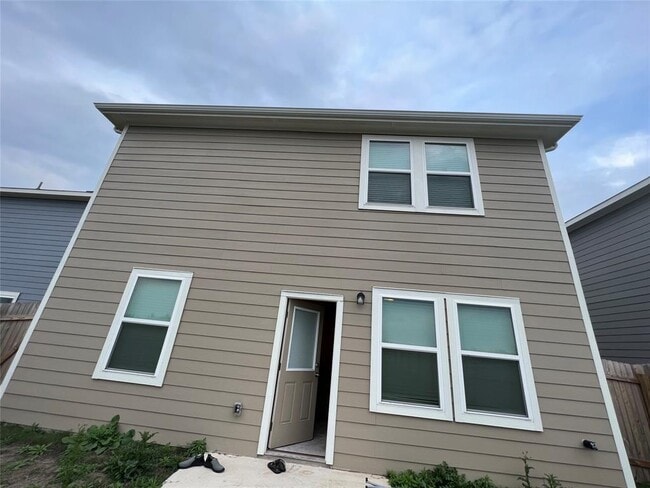 Building Photo - 309 Redfish Ln