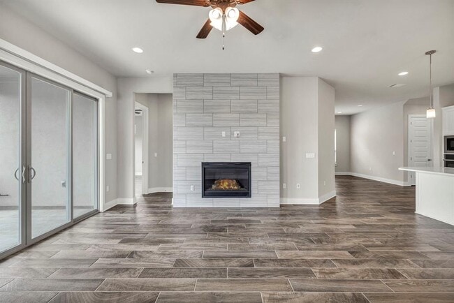 Building Photo - 12909 Mitica Dr