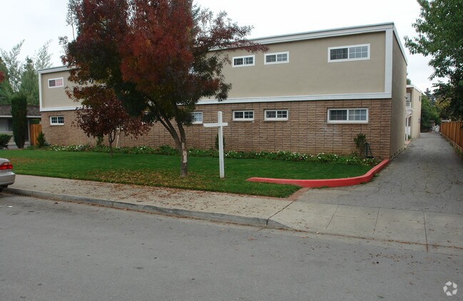 Primary Photo - 1025 Boranda Ave