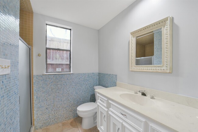 Building Photo - 2423 Nantucket Dr