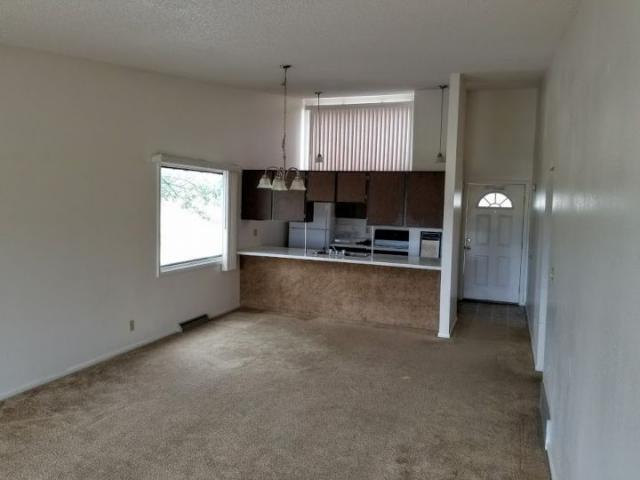 Building Photo - 3 bedroom in Billings MT 59102