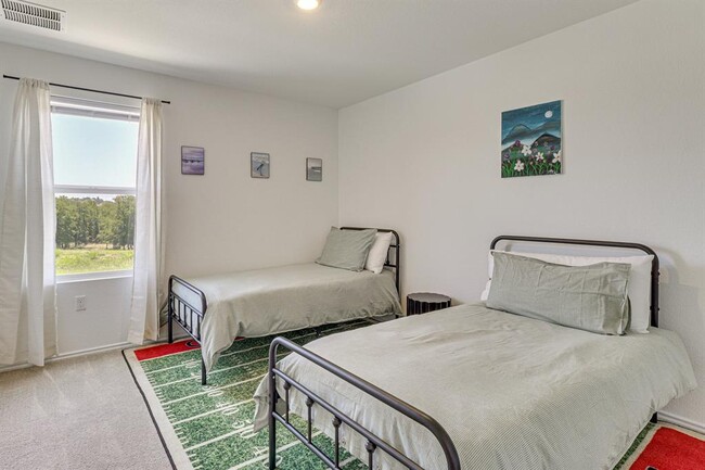 Building Photo - 10701 Steinbeck Dr