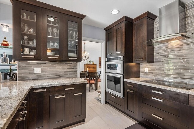 Building Photo - 4510 Bayview Dr