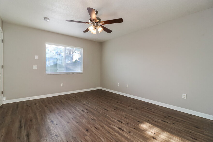 Building Photo - 7621 Jeno St