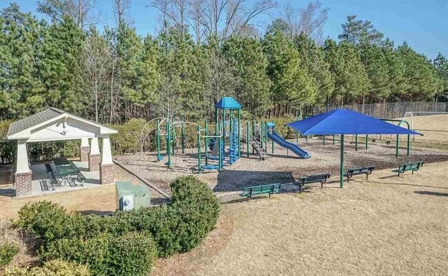 Building Photo - 131 Alden Village Ct