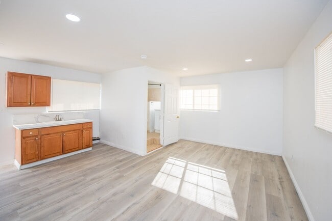 Building Photo - Remodeled Home