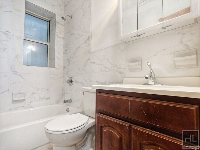 Building Photo - 607 EAST 8 STREET 2F