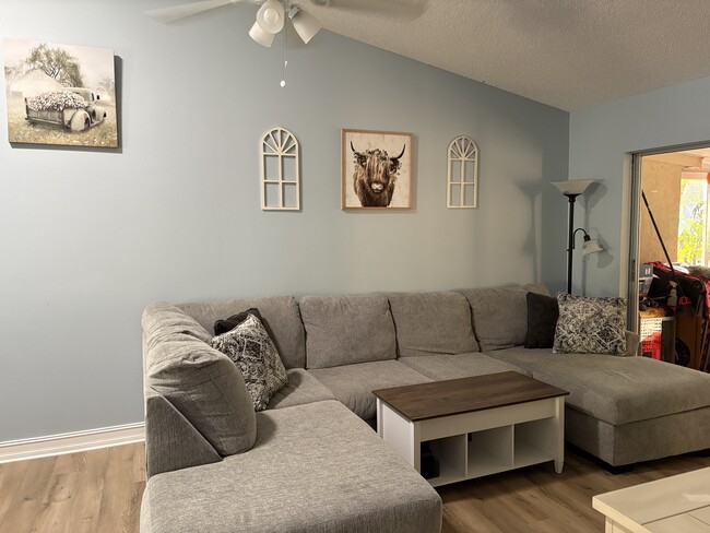 Building Photo - 746 N Jefferson Ave