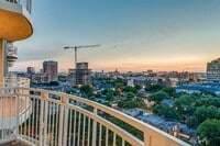 Building Photo - 3225 Turtle Creek Blvd