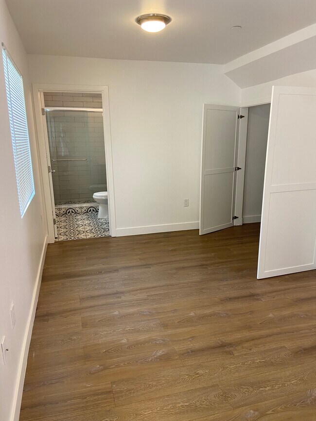 Building Photo - 11514 Emelita St