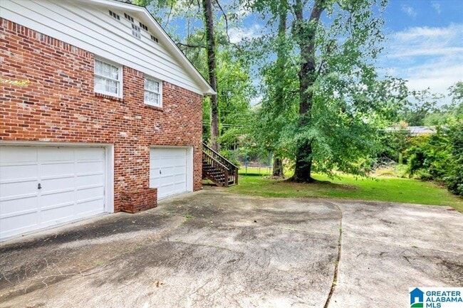 Building Photo - 3228 Mockingbird Ln