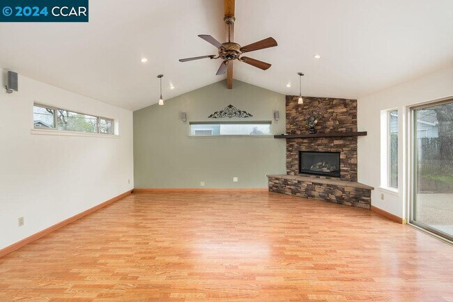Building Photo - 1326 Babel Ln