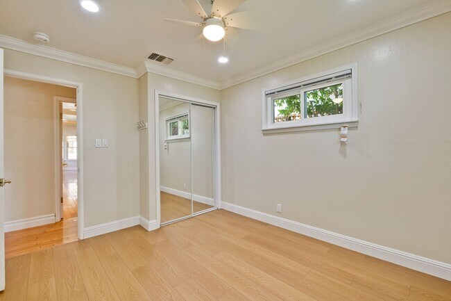 Building Photo - Turnkey Home with Natural Light & Upgrades...