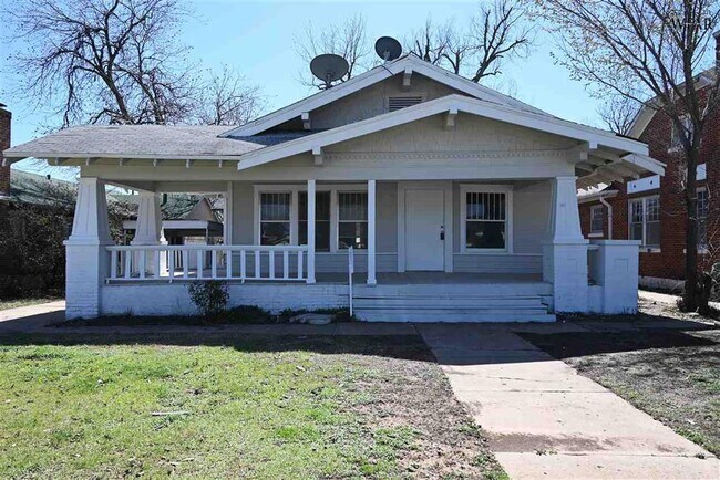 Building Photo - 1705 Pearl Ave
