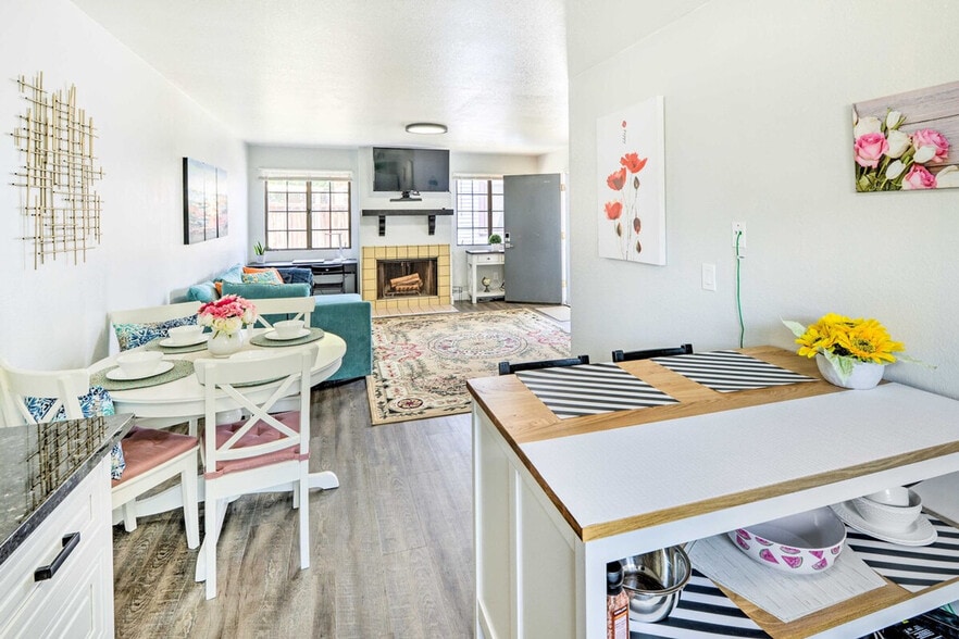 Building Photo - 434 Larkin St