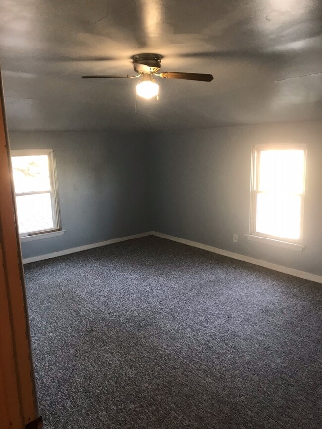 Building Photo - Keith St.