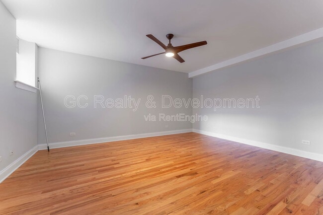 Building Photo - 816 W Sunnyside Ave