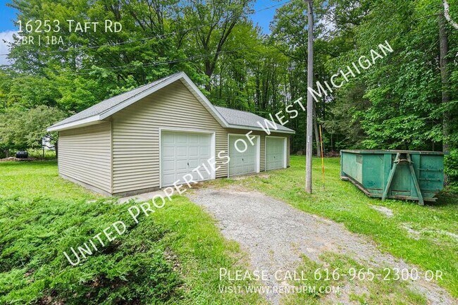 Building Photo - 16253 Taft Rd