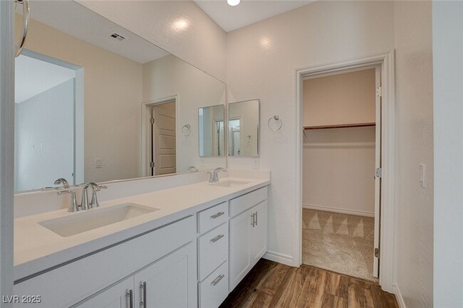 Building Photo - 206 Callen Falls Ave