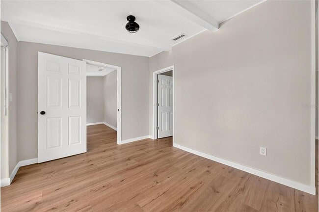 Building Photo - 1099 Grove Ave