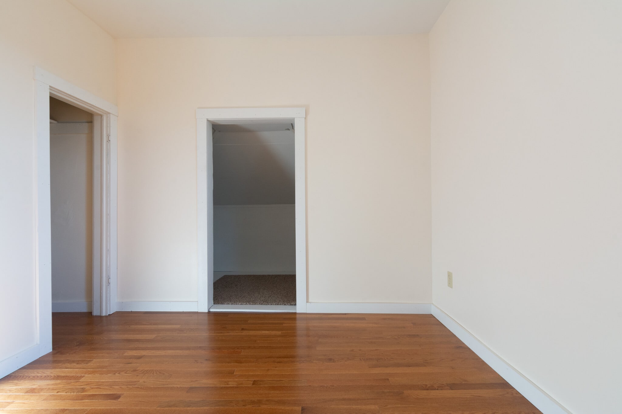 Upstairs Bedroom 2 - 10 Cottage St