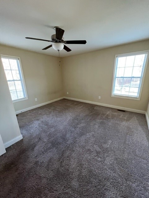 Building Photo - 131 Hicks Dr