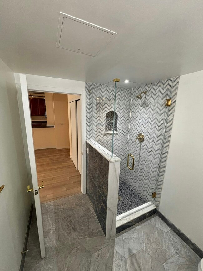 Building Photo - 1475 Delgany St