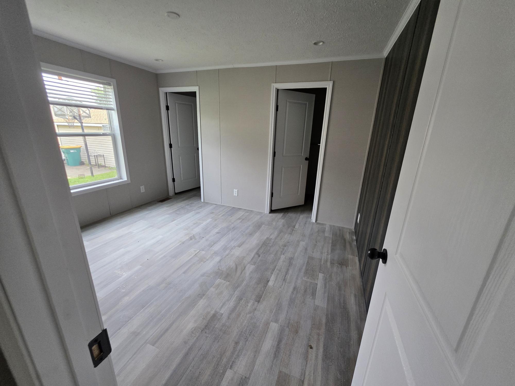 Building Photo - 92 Thomas Ln