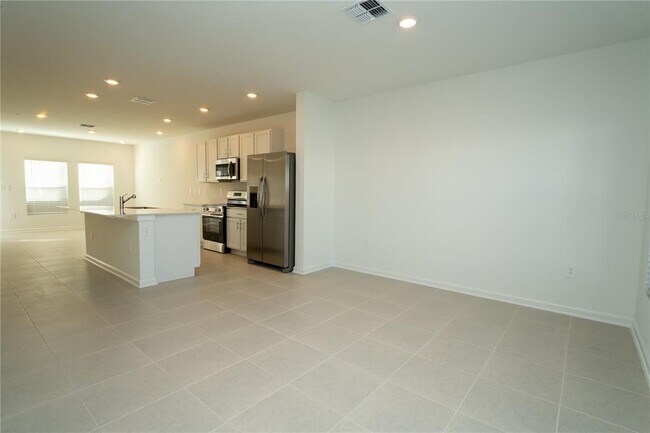 Building Photo - 7029 Rosy Sky Ave