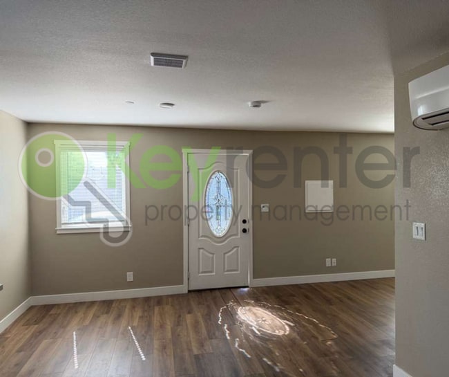 Building Photo - 4403 6th Ave