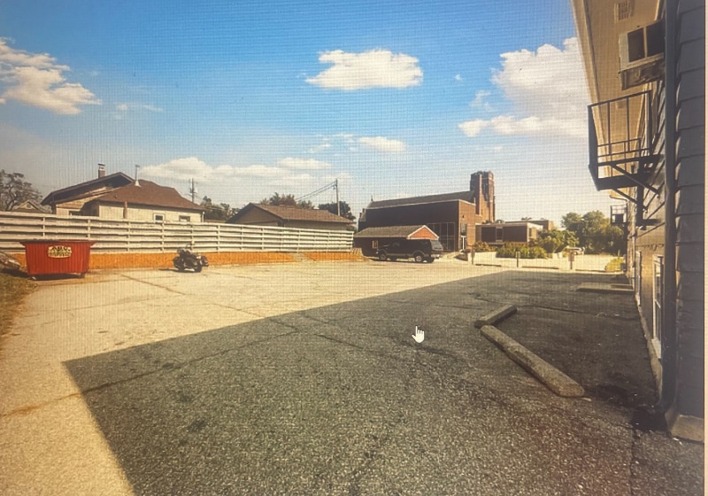 Building Photo - 1400 7th Ave SW