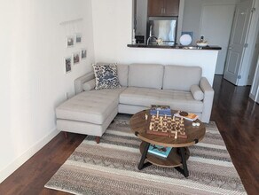 Building Photo - 355 Berry St