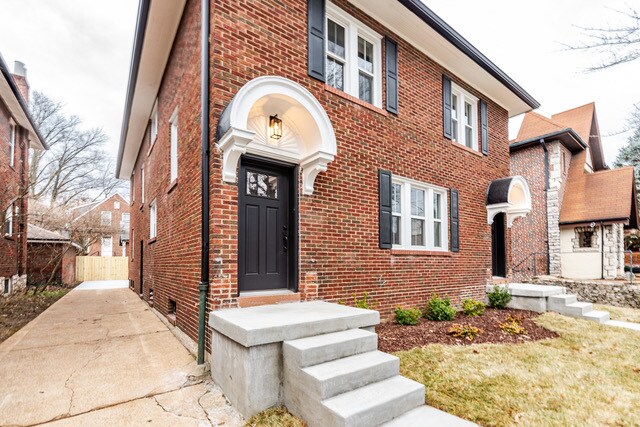 Building Photo - 7138 Amherst Ave