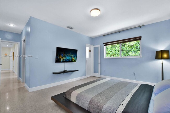 Building Photo - Northeast 11th Avenue, Miami Shores, FL 33138 - 3 BR 2 BA single-family home