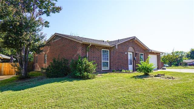 Building Photo - 1221 Cove Dr