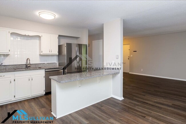 Building Photo - 5036 Flint Ridge Pl