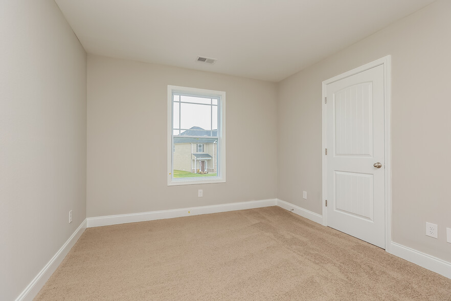 Building Photo - 1188 Black Oak Cir