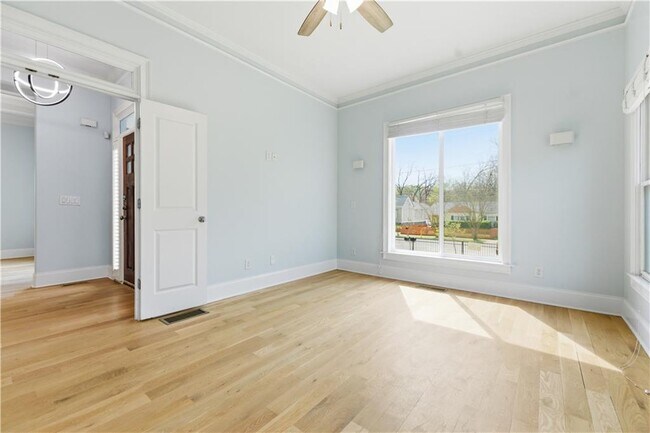 Building Photo - 850 Ormewood Ave SE