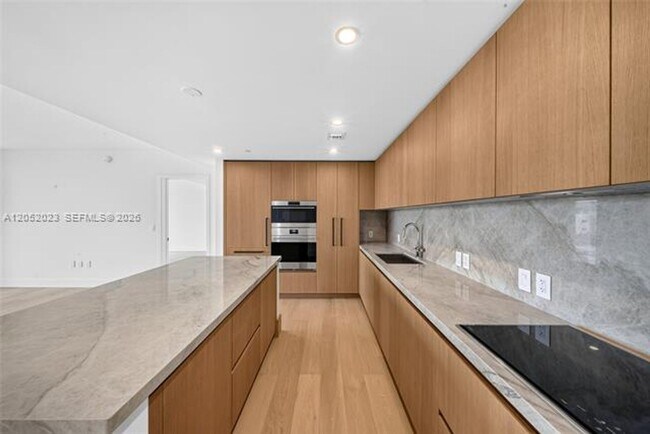 Building Photo - 1176 97th St