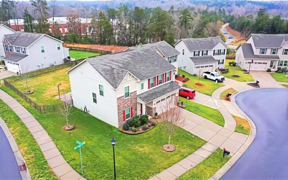 Building Photo - 1676 Mill Creek Ln SW