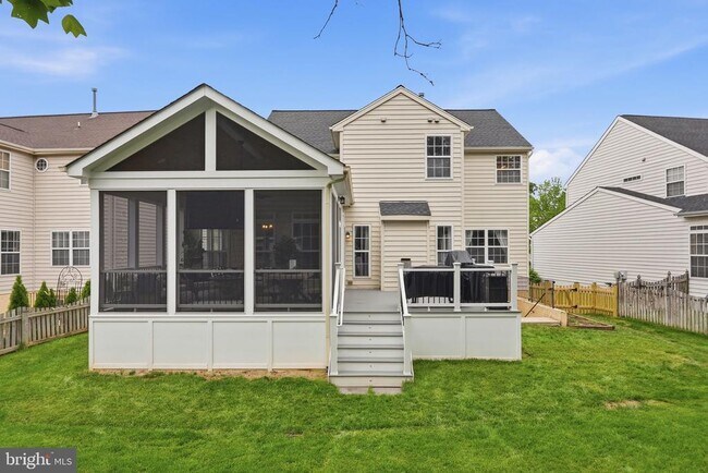 Building Photo - 43333 Wintersrun Ct